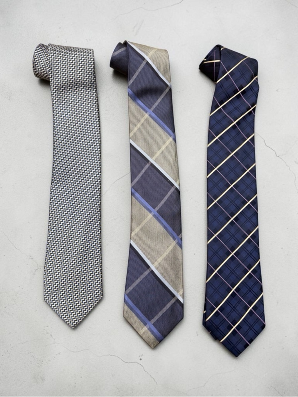Van Heusen Tie Lot 3 Men’s Neck Ties Blue Gray Silk / Silk Blend